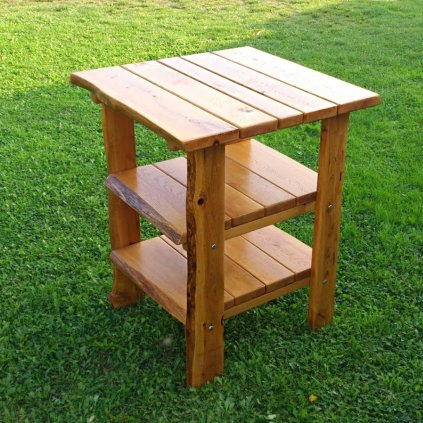 Dubový zahradní stolek
