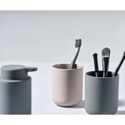 Zahnputzbecher UME 10 cm, olivgrün, Keramik, Zone Dänemark