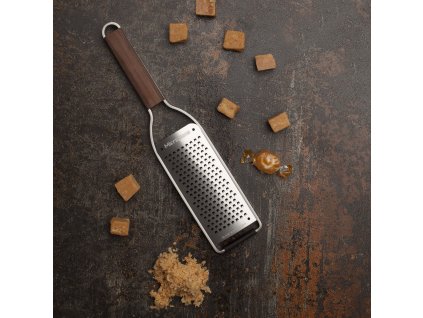 Handreibe Medium MASTER, Nussbaumholz-Griff, Microplane