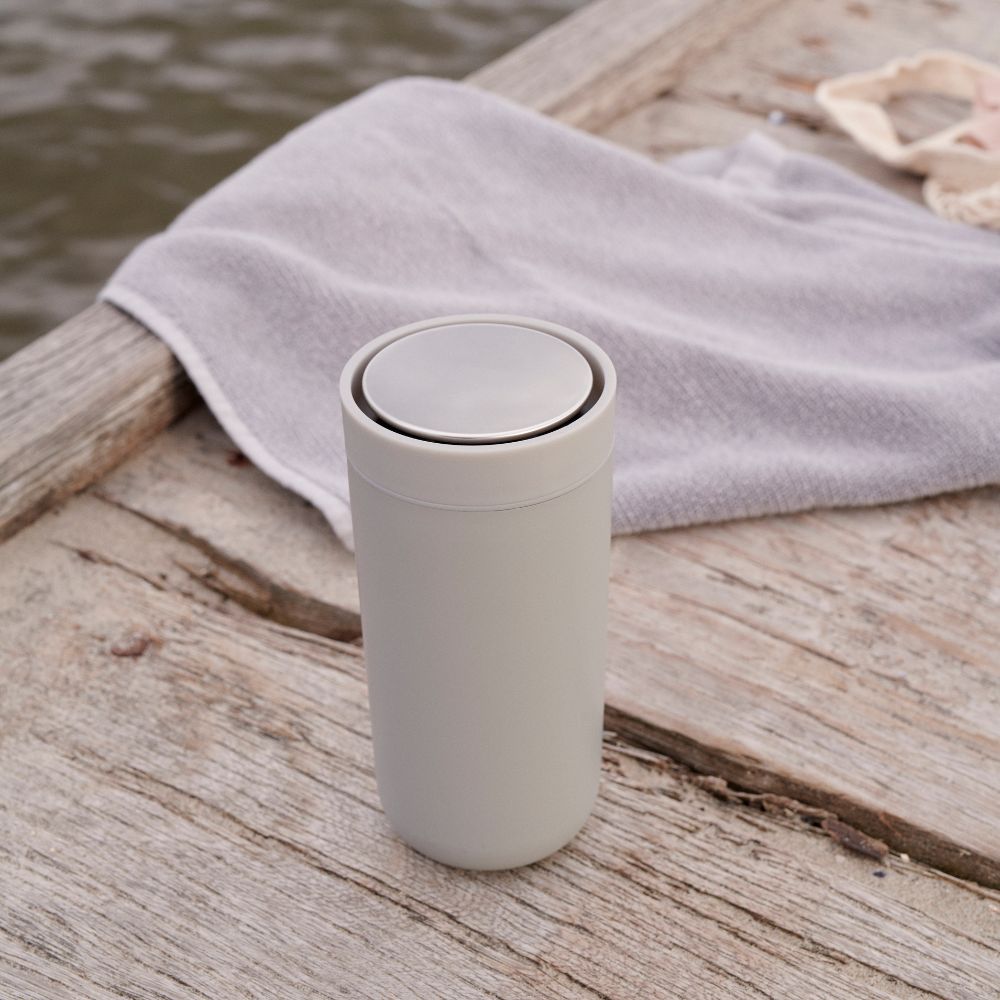 Thermobecher TO GO CLICK 400 ml, hellgrau, Stelton