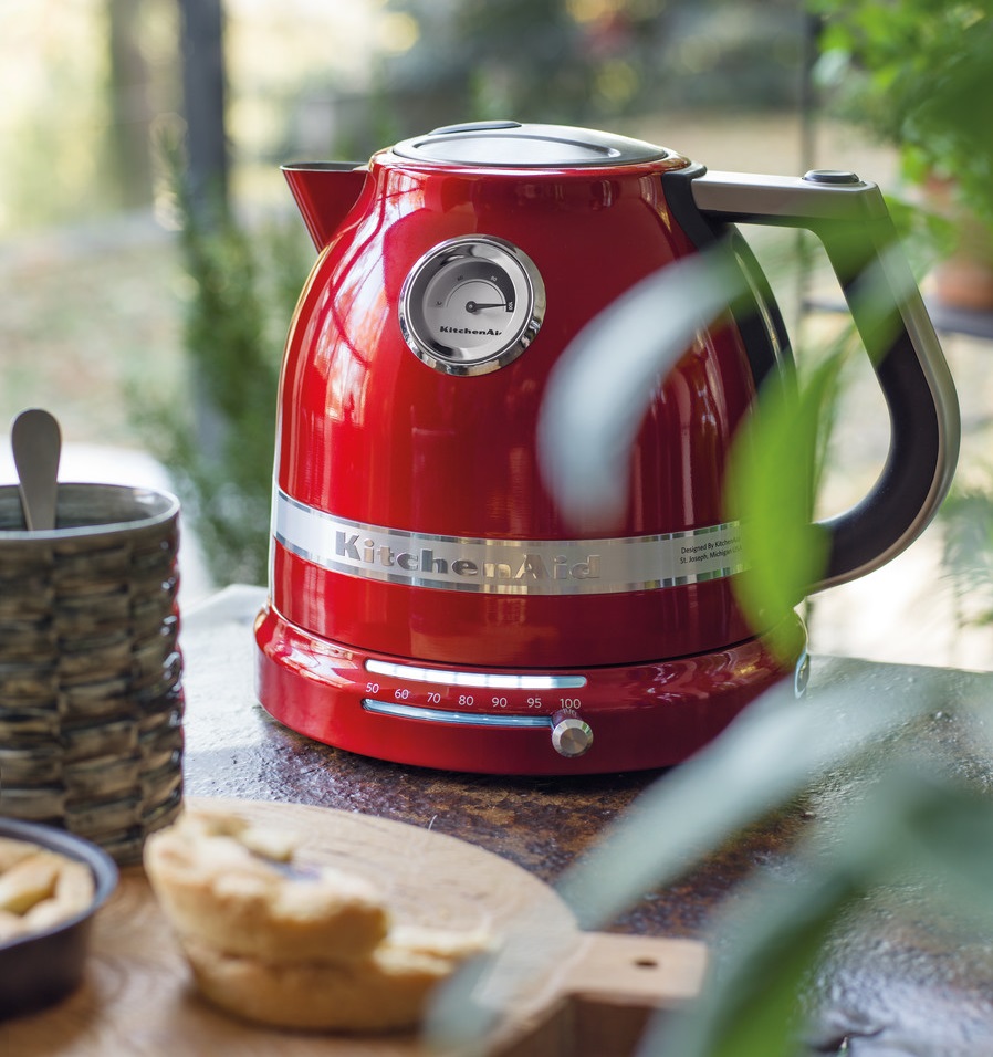 Wasserkocher mit Temperatureinstellung ARTISAN 5KEK1522EER 1,5 l, Royal Red, KitchenAid