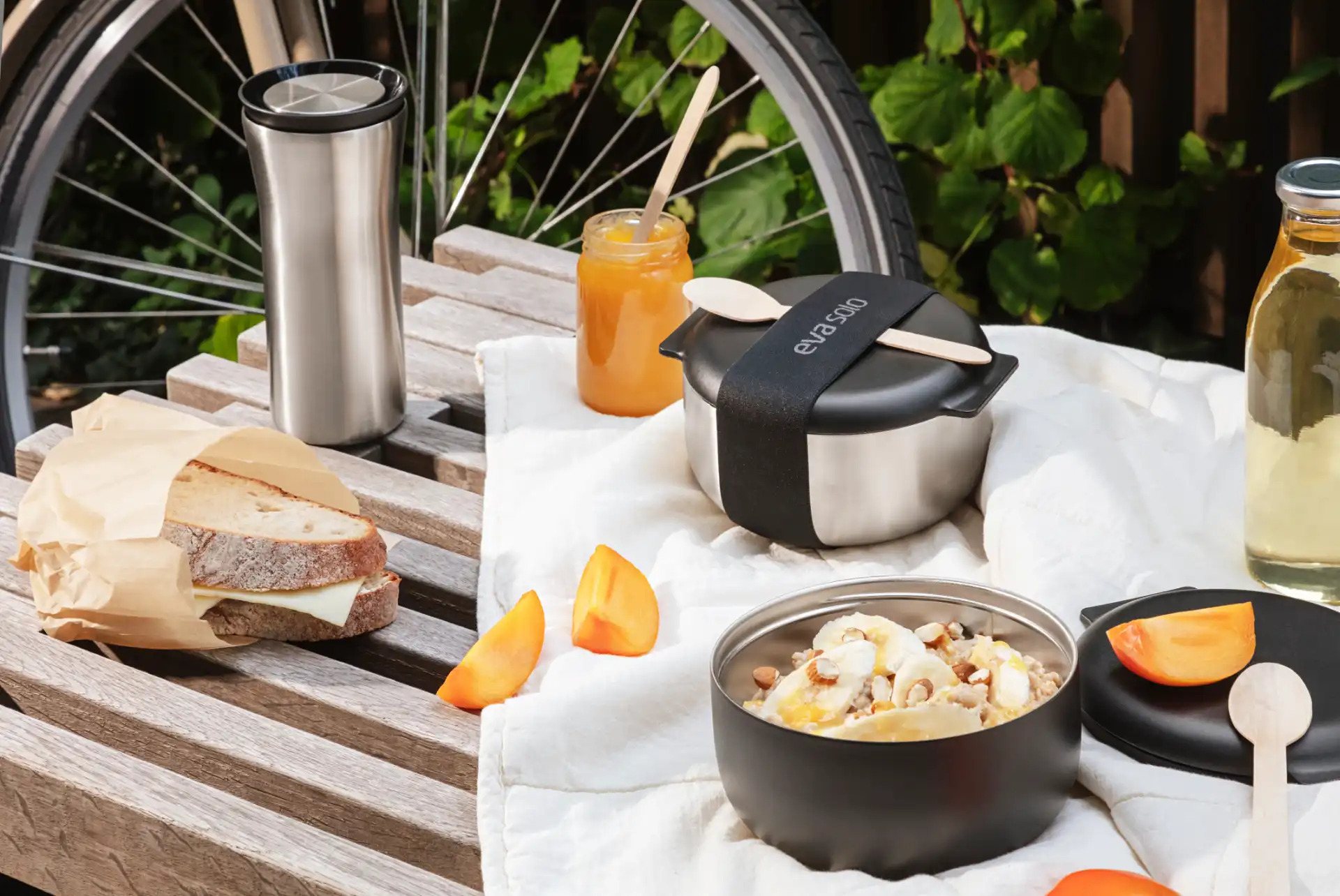 Lunchbox TO GO, 750 ml, Silber/Schwarz, Edelstahl, Eva Solo