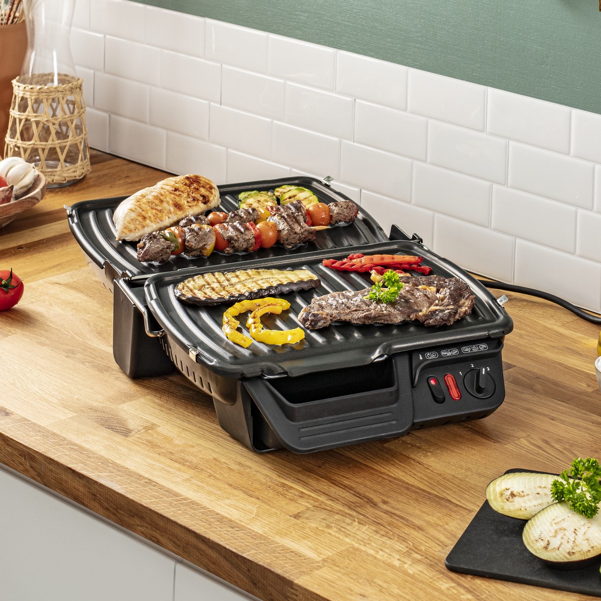 Elektro Kontaktgrill ULTRACOMPACT 600 COMFORT GC306012 2000 W, silber, Tefal