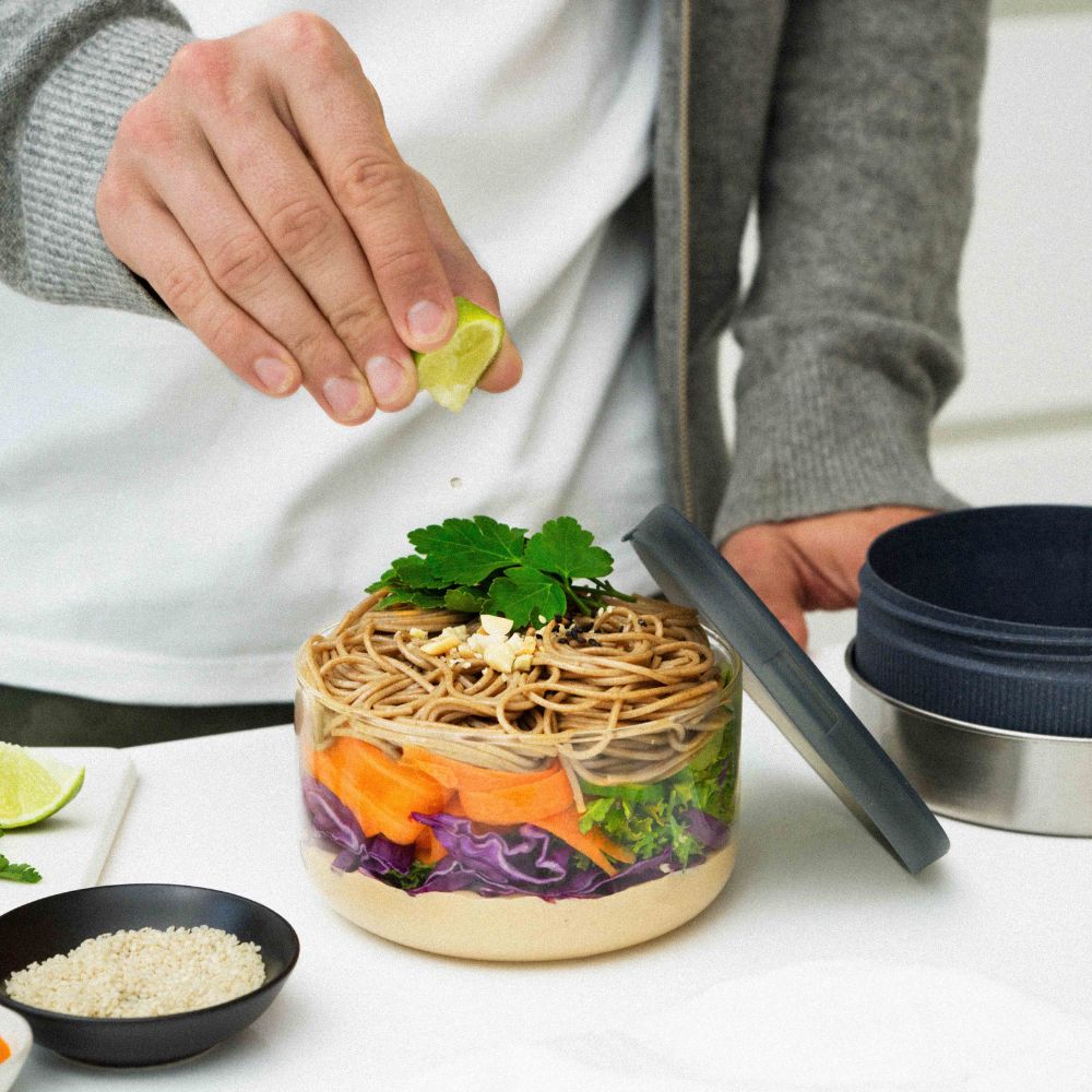 Lunchbox 600 ml, Mandel, Glas, Black+Blum