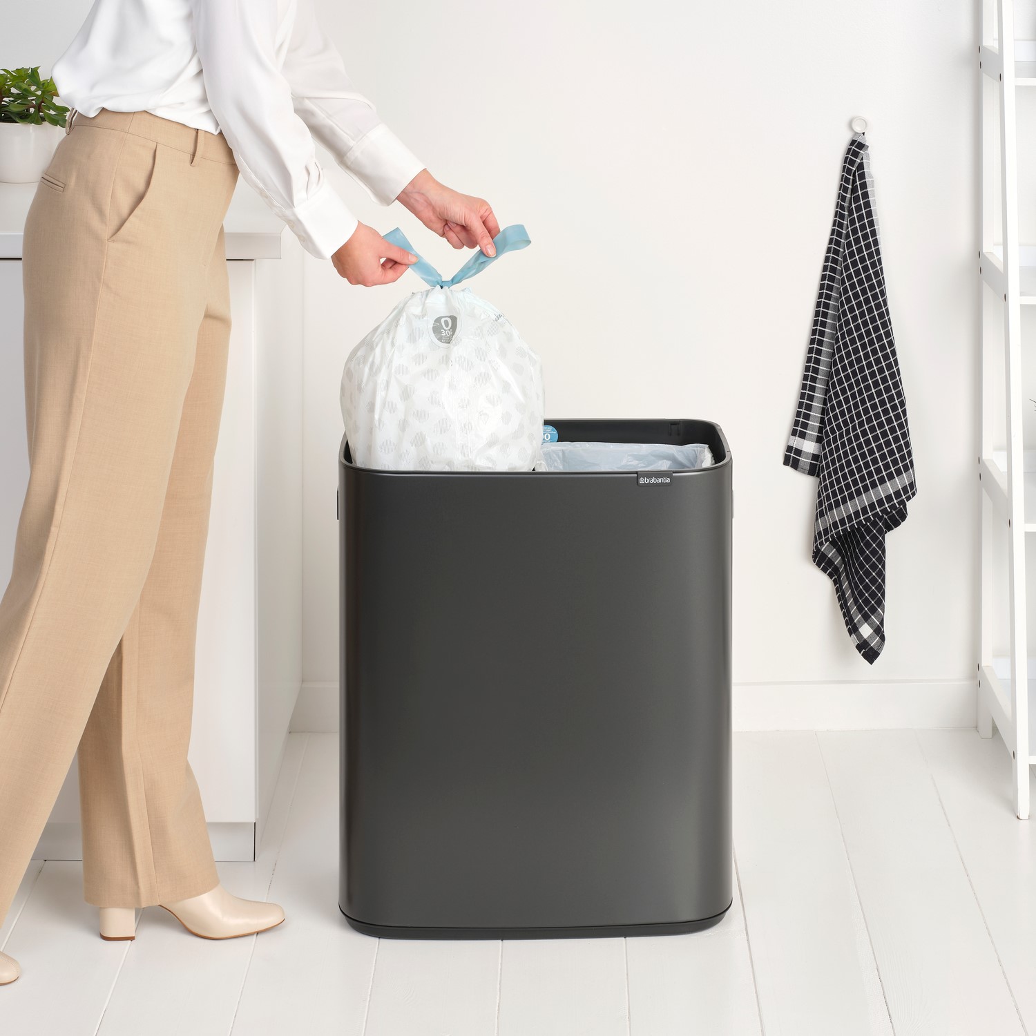 Touch Mülleimer BO TOUCH BIN 2x 30 l, Confident Grey, Stahl, Brabantia