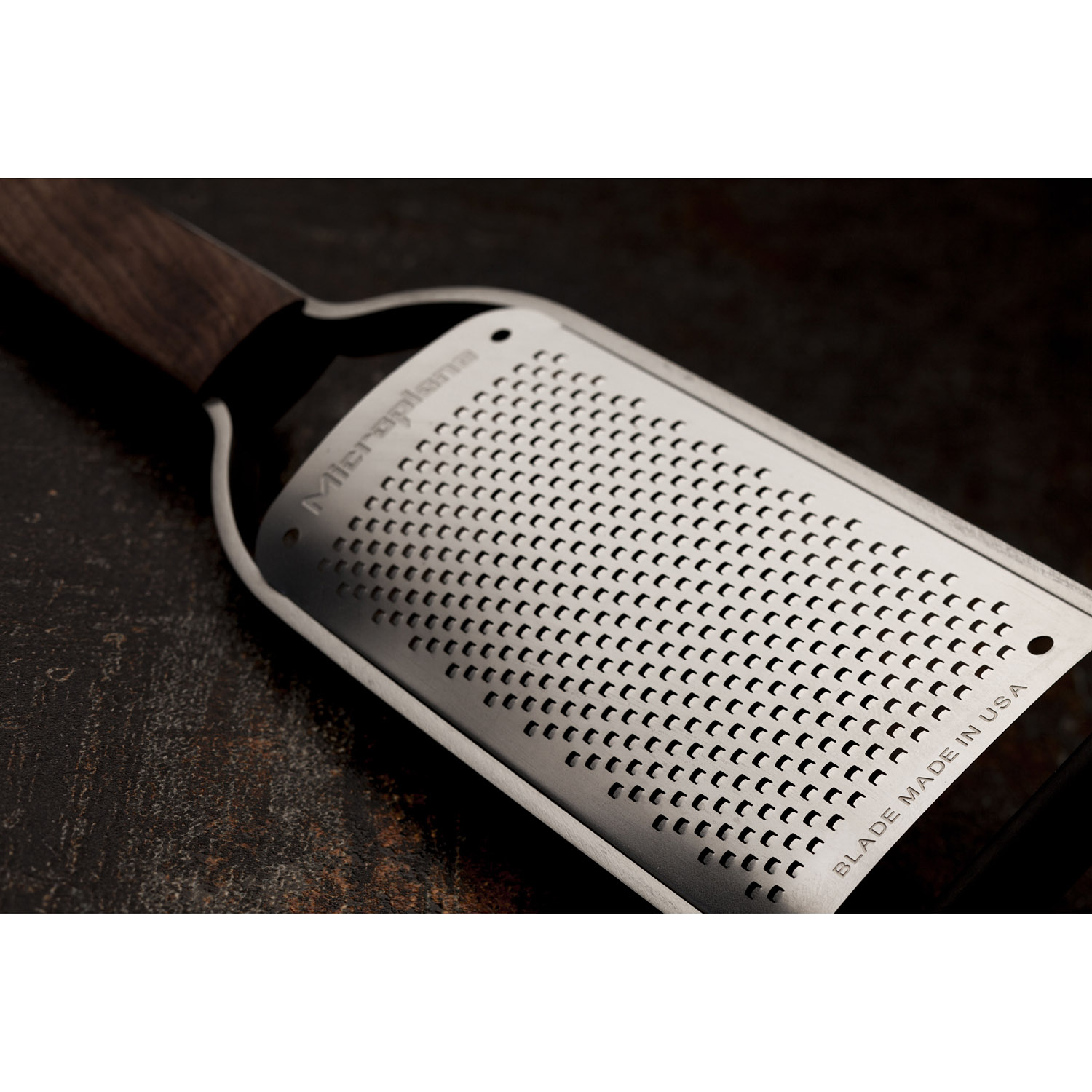 Handreibe fein MASTER, Walnussgriff, Microplane