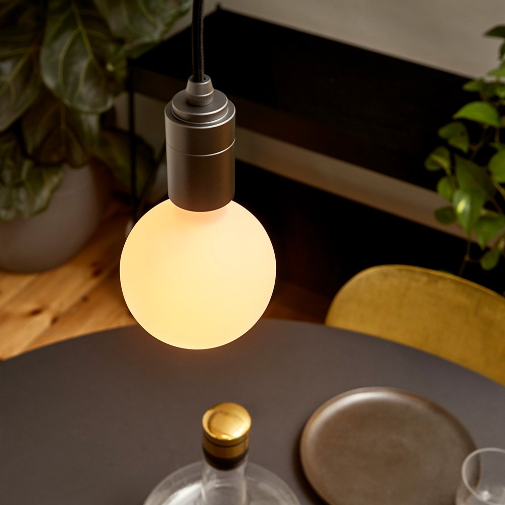 Glühbirne SPHERE III, LED 7W E27 2000/2800K, Tala