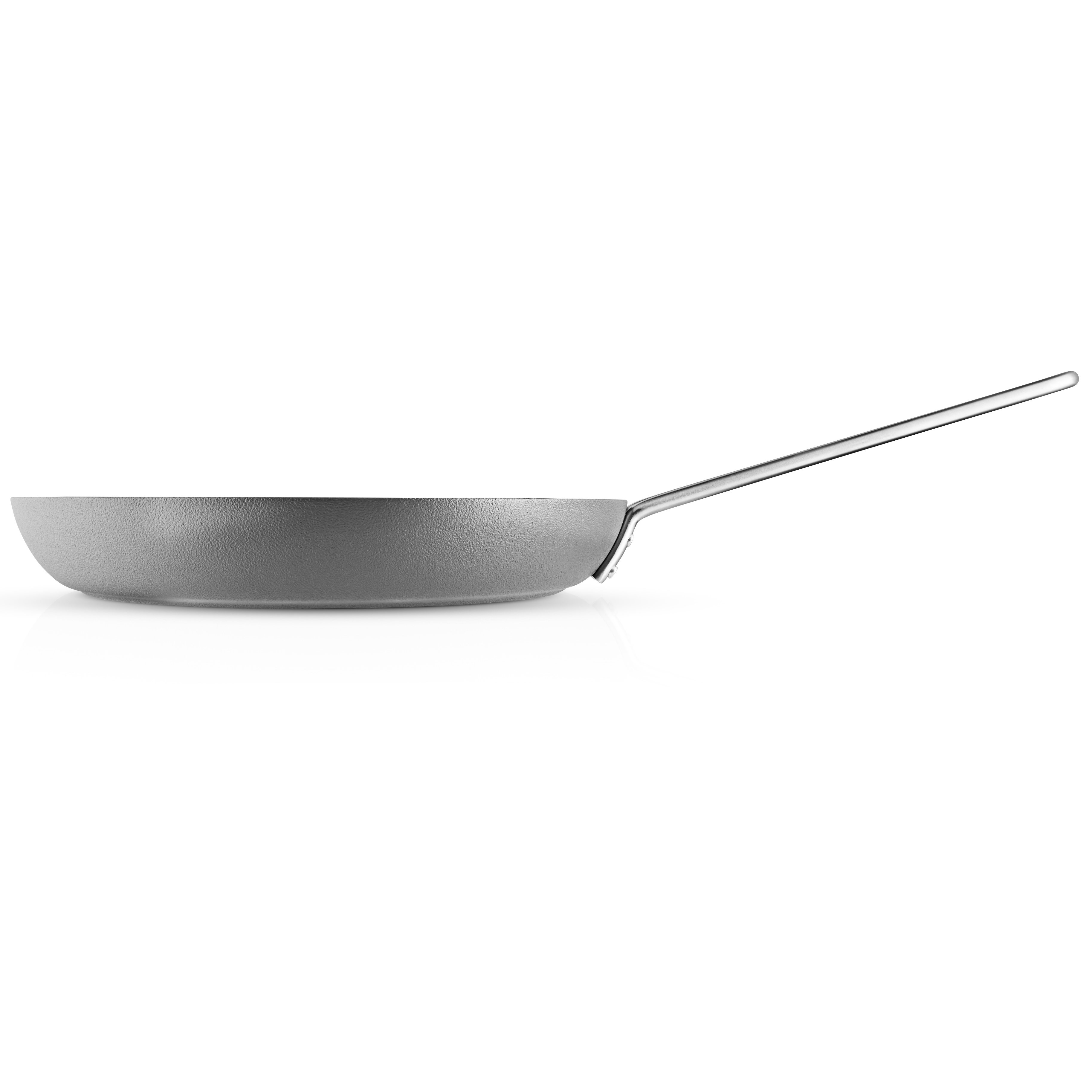 218000 4 neprilnava panev grey line 28 cm hlinik eva solo
