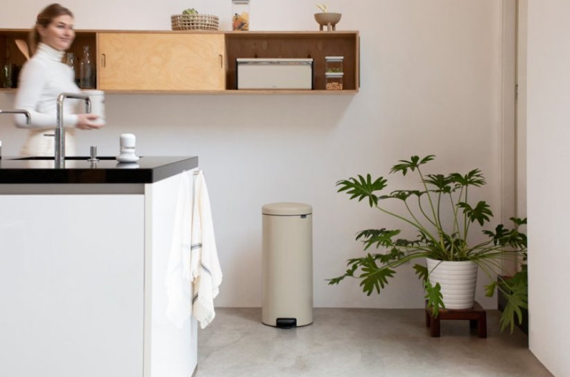Tretmülleimer NEWICON 30 l, beige, Brabantia