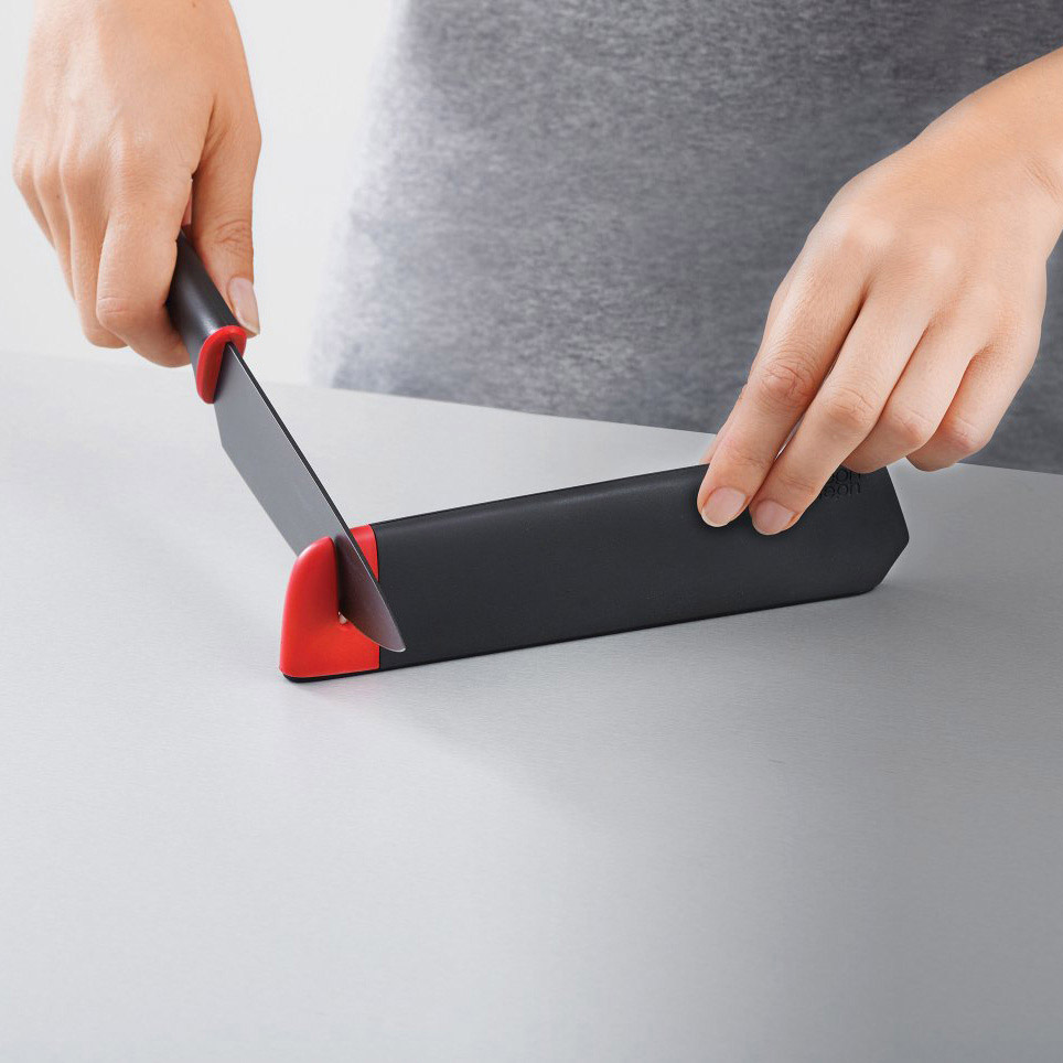 Messerset SLICE&SHARPDE, 2-teilig + 2 Klingenschützer mit Messerschärfer, Joseph Joseph