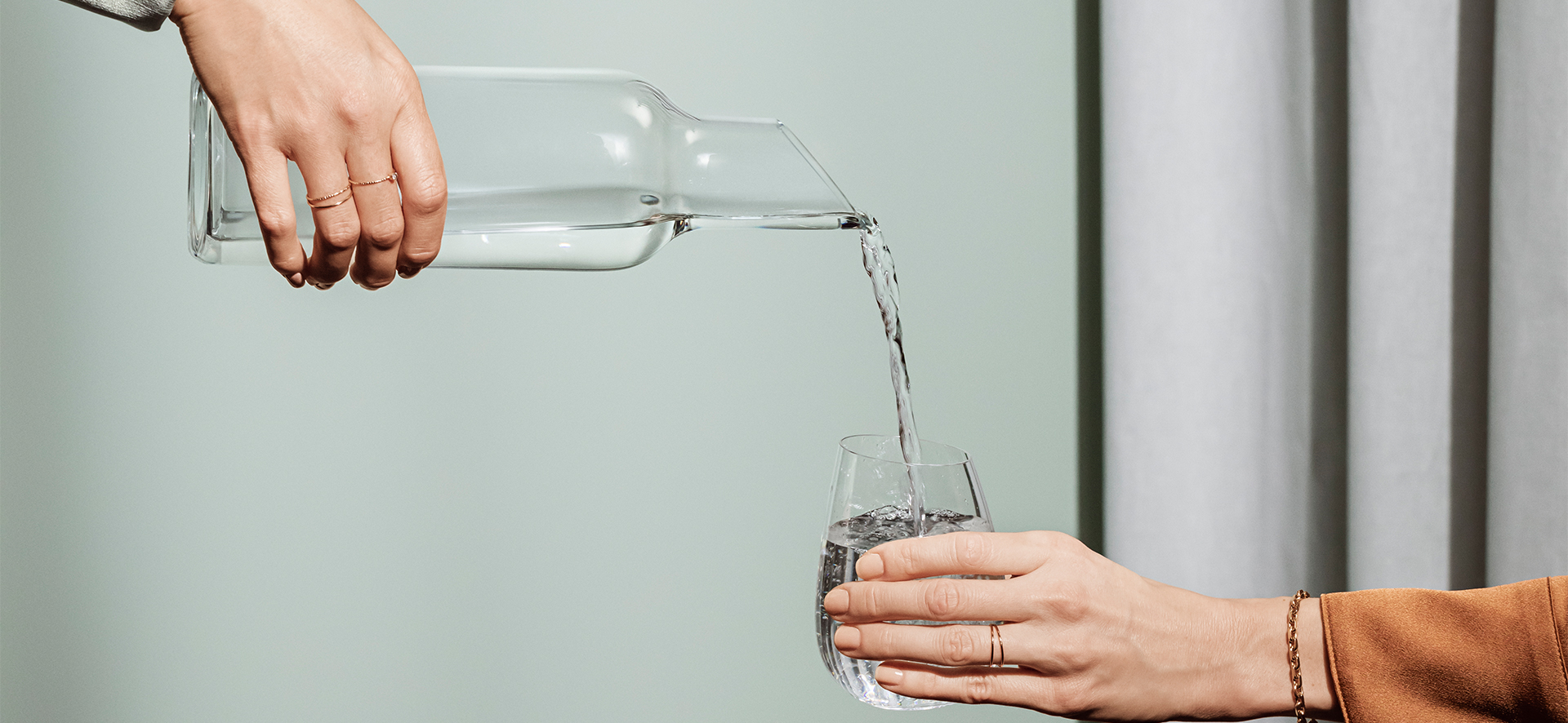 Wasserkaraffe 1 l, mit Holzdeckel, Eva Solo