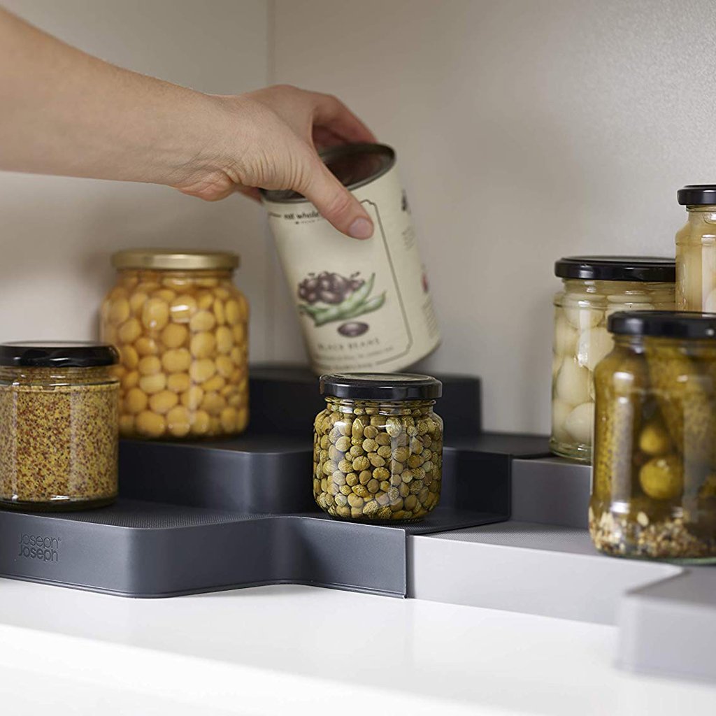 Erweiterbarer, gestufter Organizer CUPBOARDSTORE, grau, Joseph Joseph