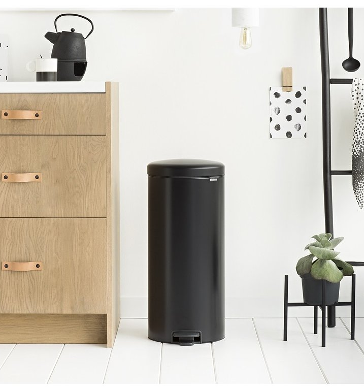 Treteimer NEWICON 30 l, mattschwarz, Brabantia