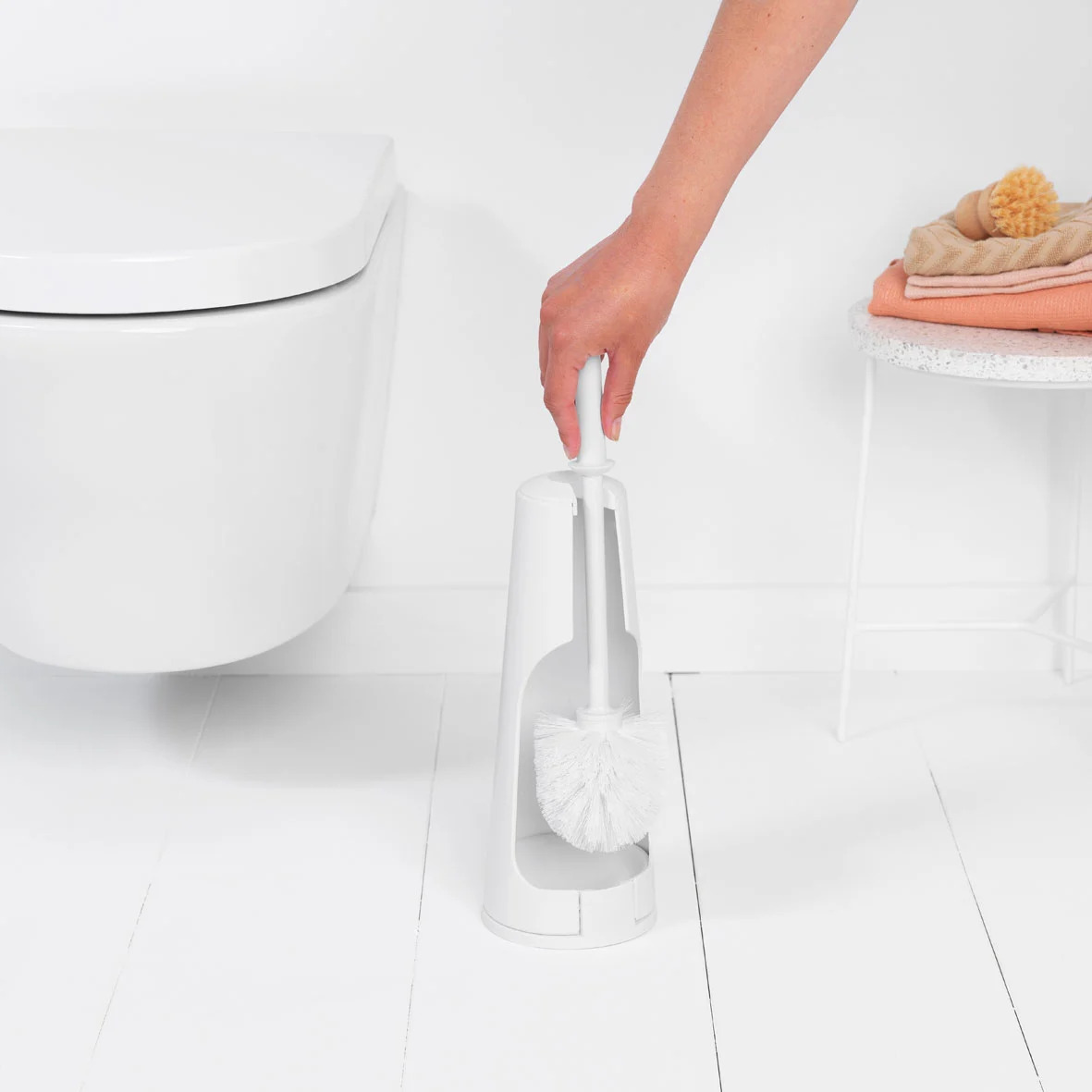 WC-Bürstengarnitur, Toilettenpapierhalter und Ersatzrollenständer Set RENEW, weiß, Brabantia