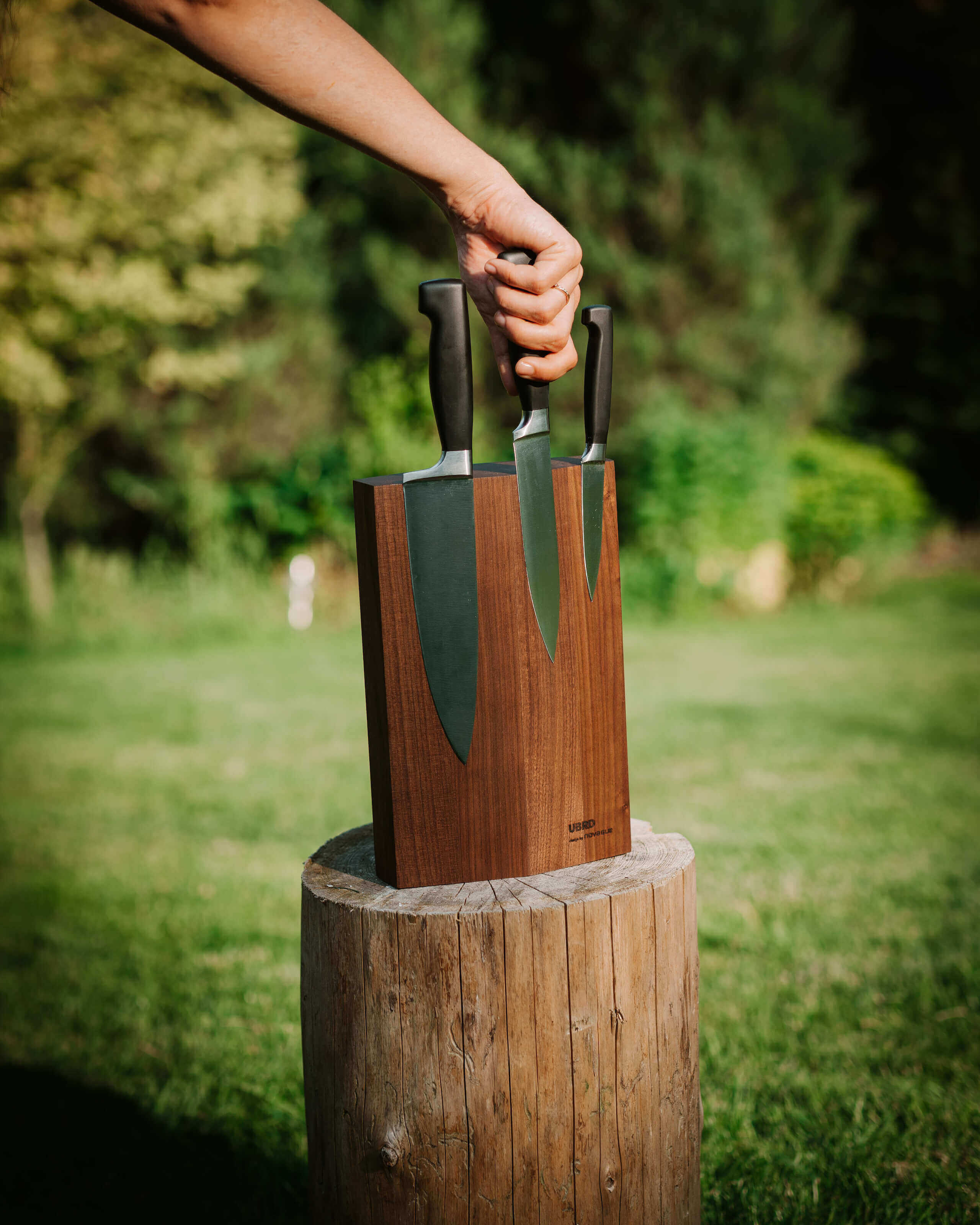 Messerblock magnetisch 28 x 18 cm, amerikanischer Nussbaum, UBRD