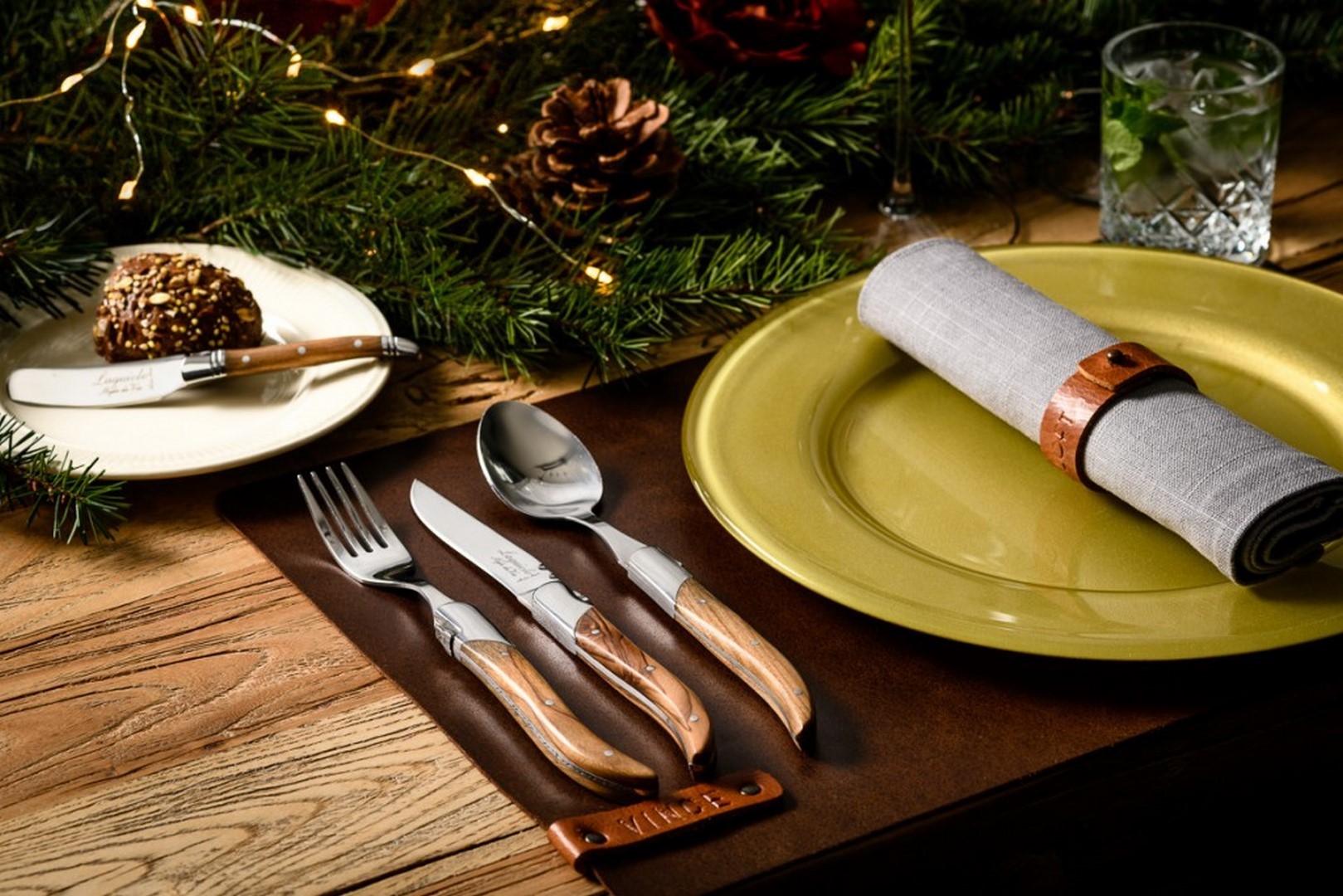 Besteckset LUXURY, 16-teilig, Olivenholz-Griff, Laguiole