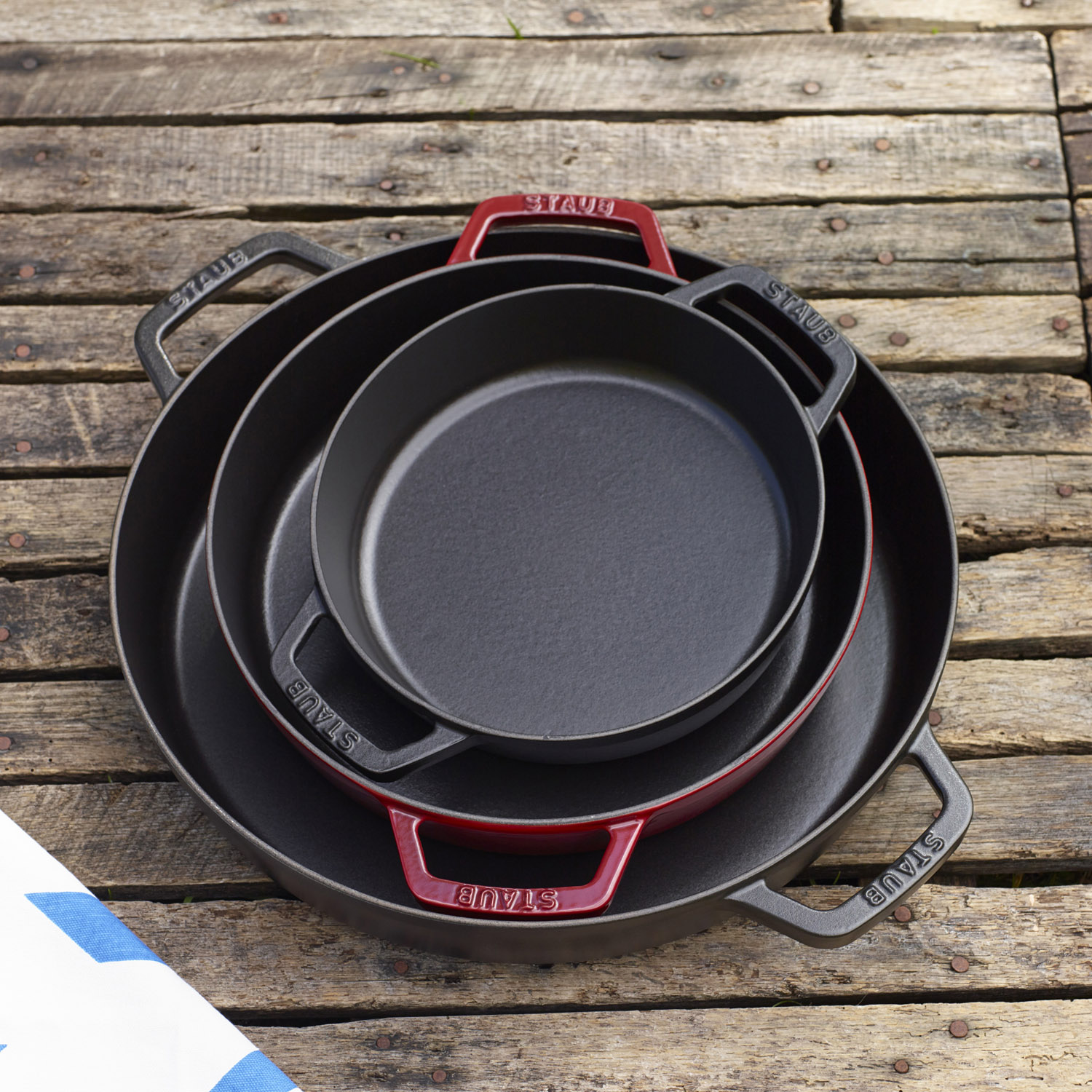 Servierpfanne 26 cm, schwarz, Gusseisen, Staub