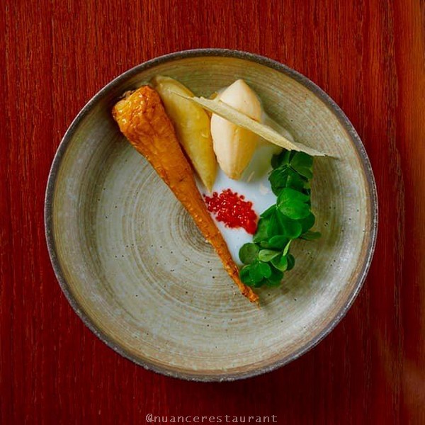 Dessertteller NIN-RIN 22 cm, hoher Rand, MIJ