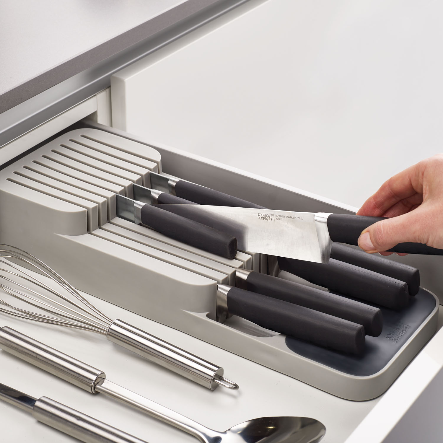 Kompakte stufige Messeraufbewahrung DRAWER STORE, grau, Joseph Joseph