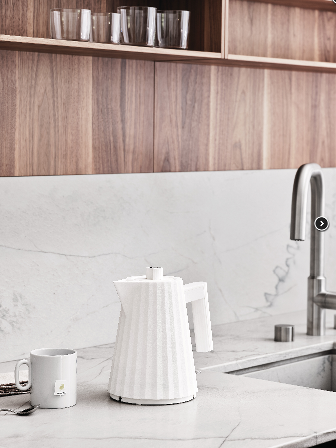 Wasserkocher PLISSE 1,7 l, weiß, Alessi