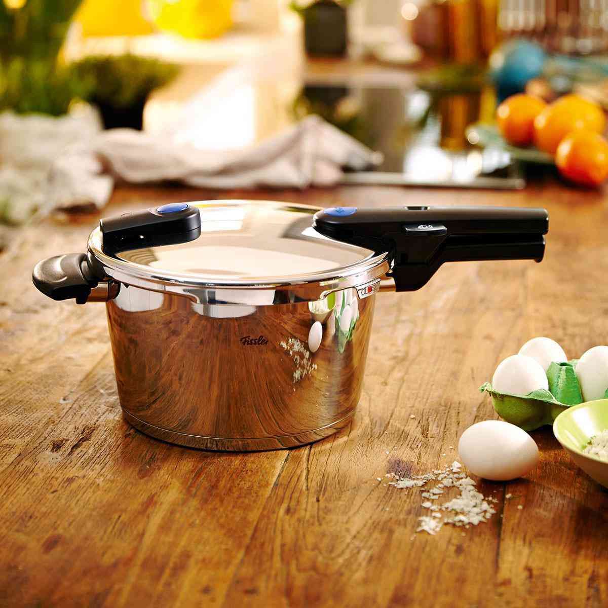 Schnellkochtopf VITAQUICK, 2er-Set, 4,5 l/2,5 l, Fissler