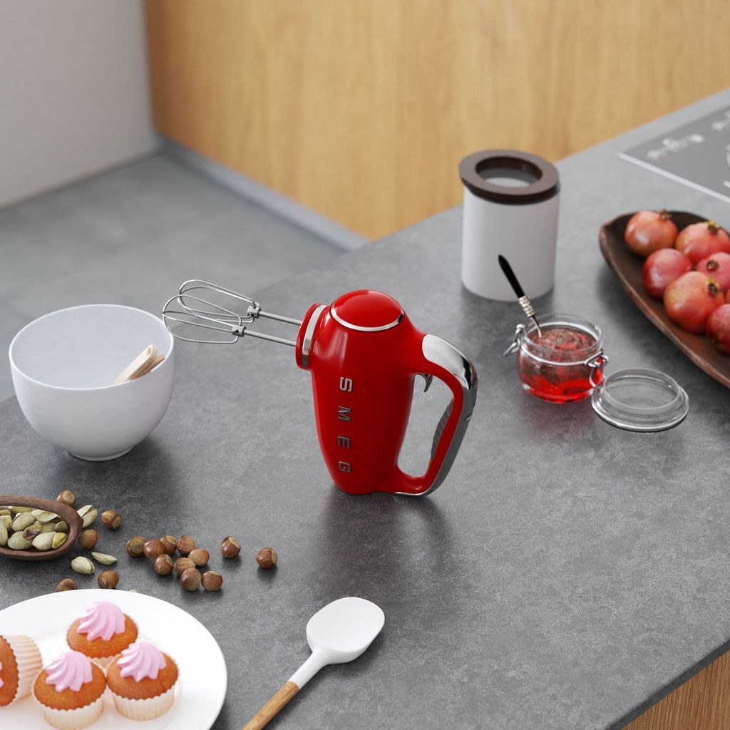 190178 2 smeg rucni mixer cervena scena 03