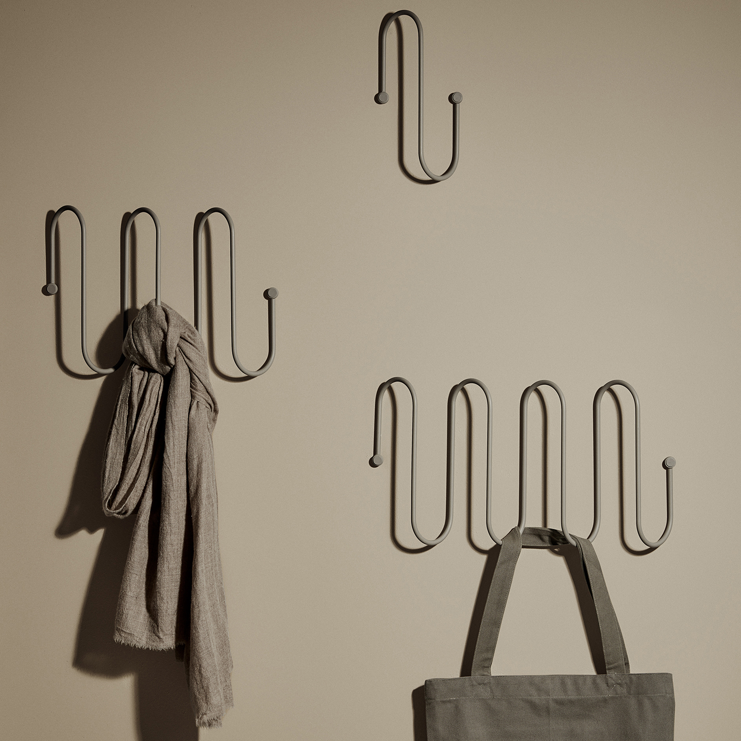 Garderobenleiste CURL S 26 cm, dunkelgrau, Blomus