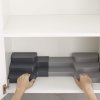 Erweiterbarer, gestufter Organizer CUPBOARDSTORE, grau, Joseph Joseph