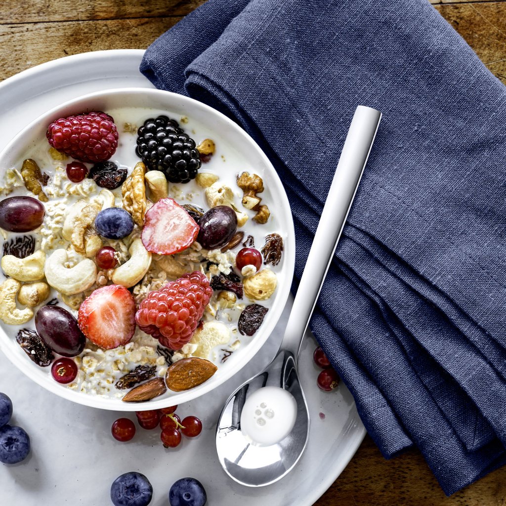 Een set lepels op muesli Nieuw WMF