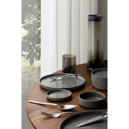 Dineerbord PILAR, donkergrijs, Blomus