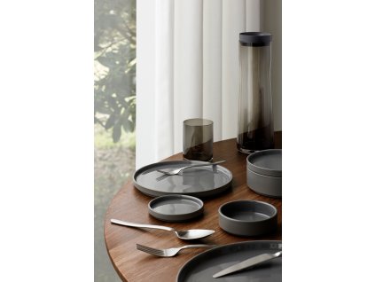 Serveerschaal PILAR 1,7 l, donkergrijs, Blomus