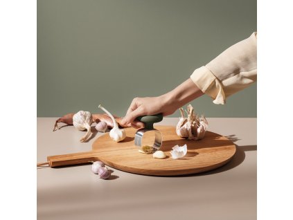 Knoflookstamper GREEN TOOL 9 cm, groen, roestvrij staal/kunststof, Eva Solo