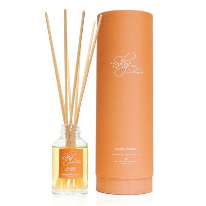 216023 island whisky reed diffuser white background