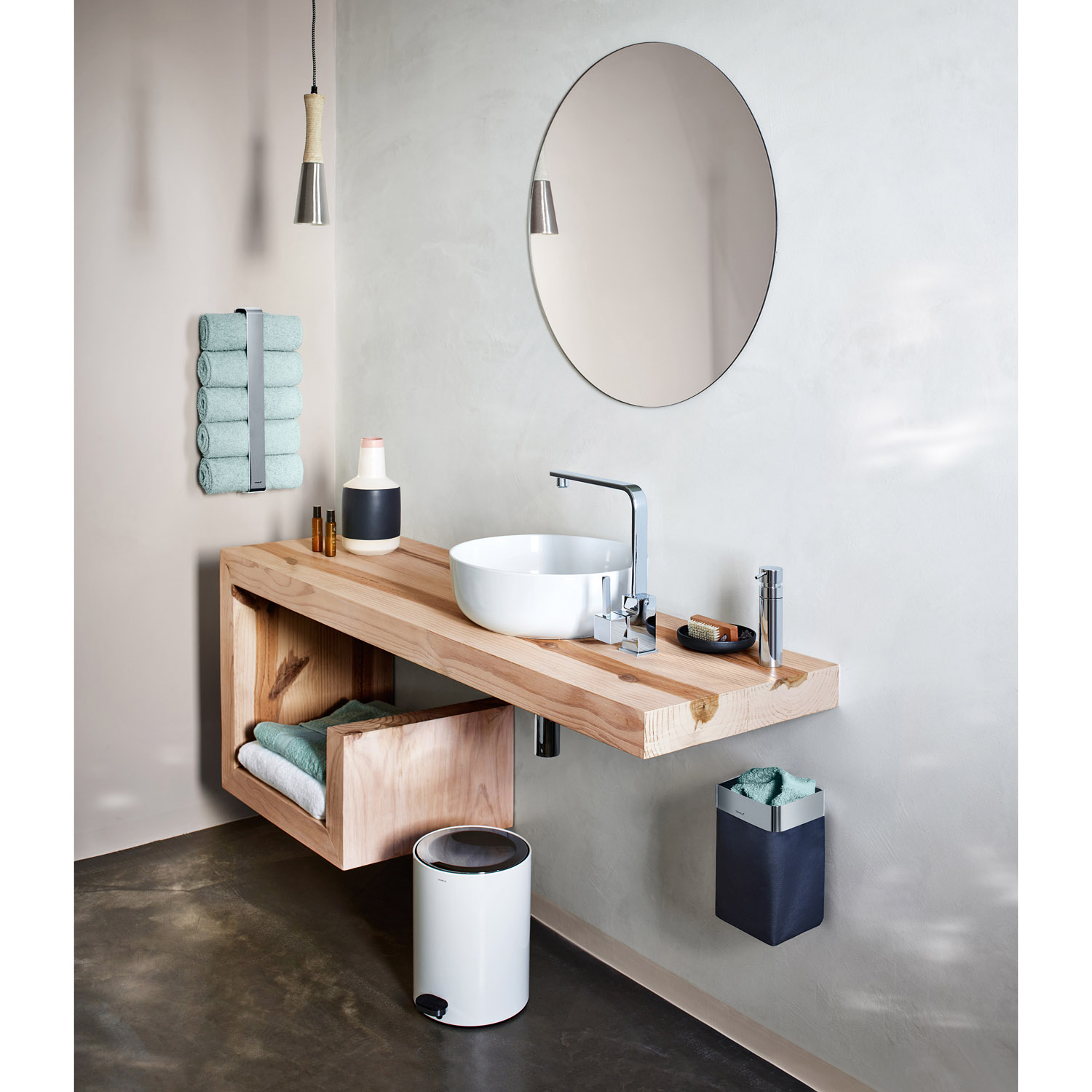 Handdoekenmand NEXIO, wandmontage, antraciet, mat staal, Blomus