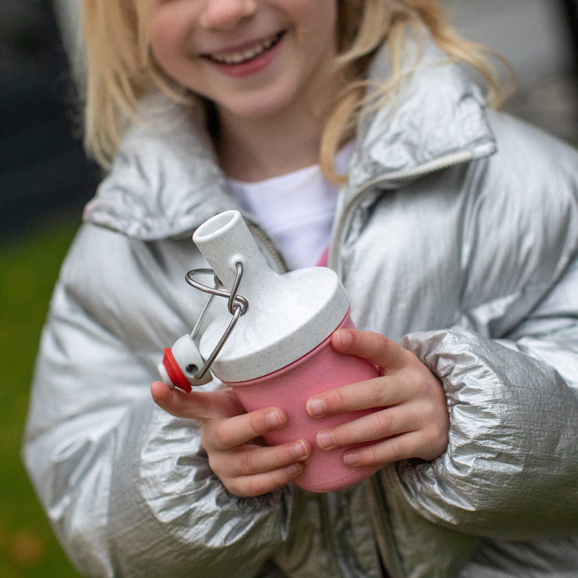 Kinderwaterfles met beugel PLOPP TO GO MINI 200 ml, aardbei, Koziol