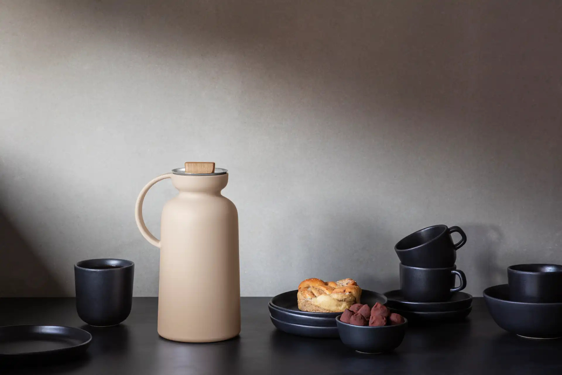 Thermoskan SILHOUETTE, 1 l, zachtbeige, Eva Solo
