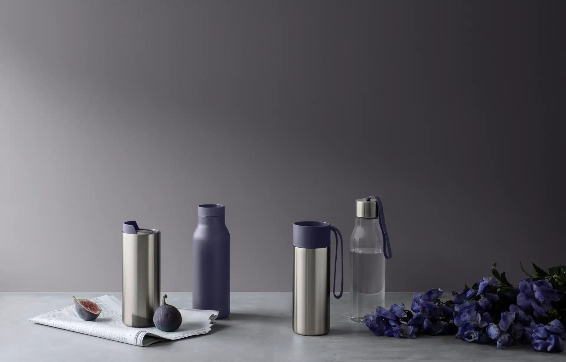 Waterbidon 500 ml, violetblauwe band, Eva Solo
