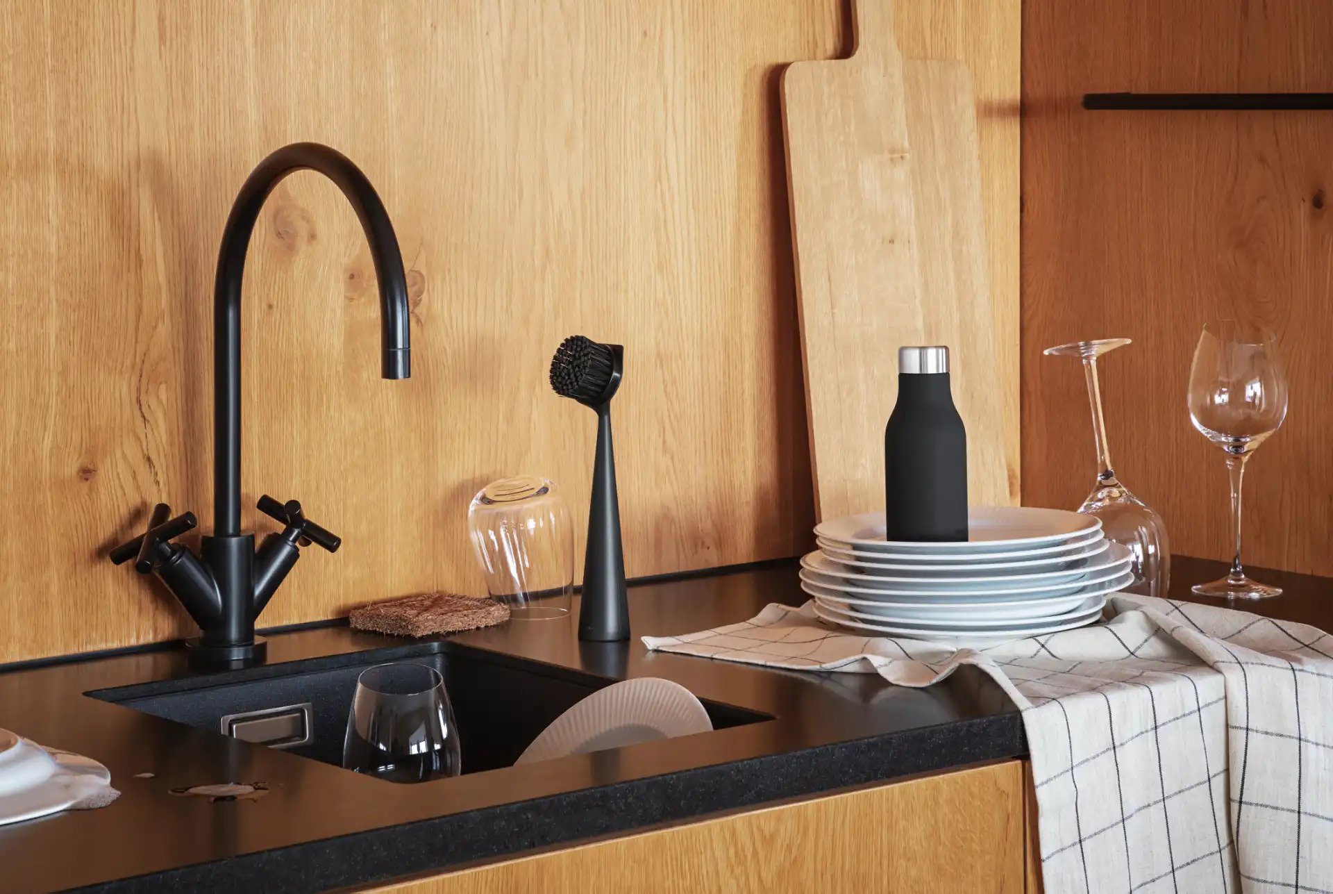 Dispenser voor vloeibare zeep 200 ml, zwart, siliconen, Eva Solo