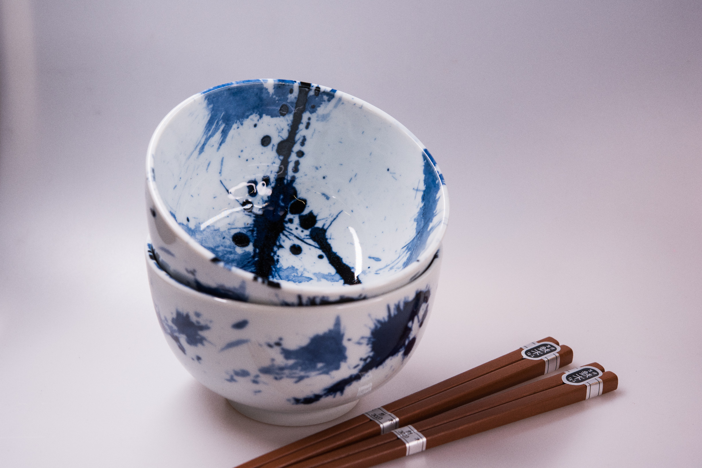 Opdienchaal BLUE & WHITE 350 ml, set van 2 stuks, met eetstokjes, MIJ