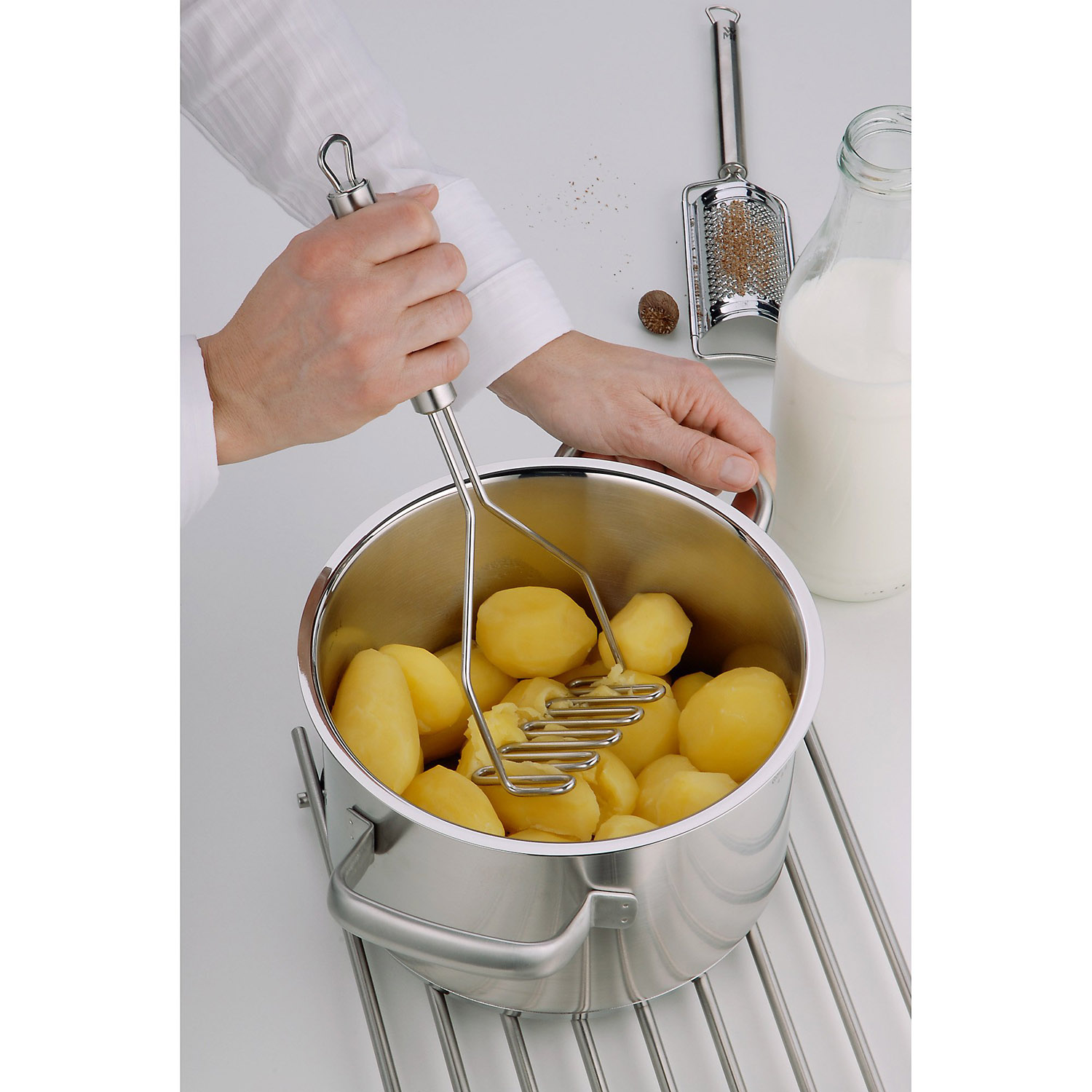 Aardappelstamper PROFI PLUS 29 cm, WMF
