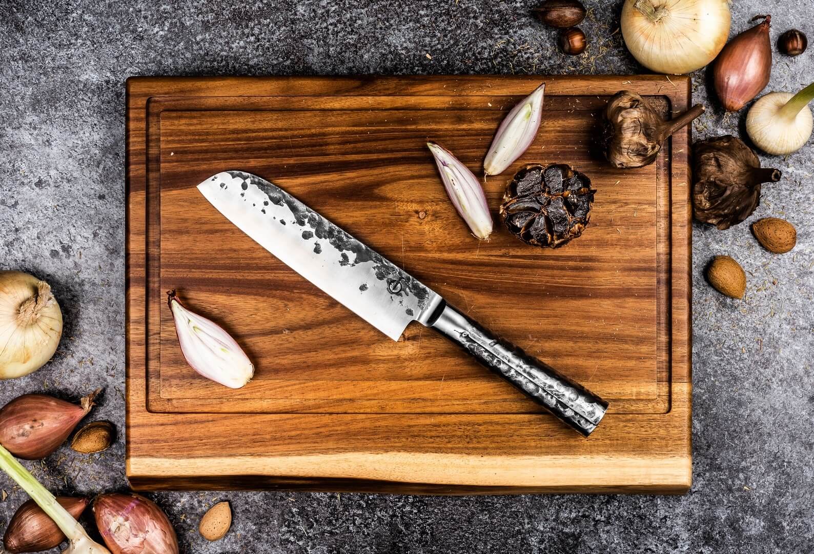 Santoku mes INTENSE 18 cm, Forged