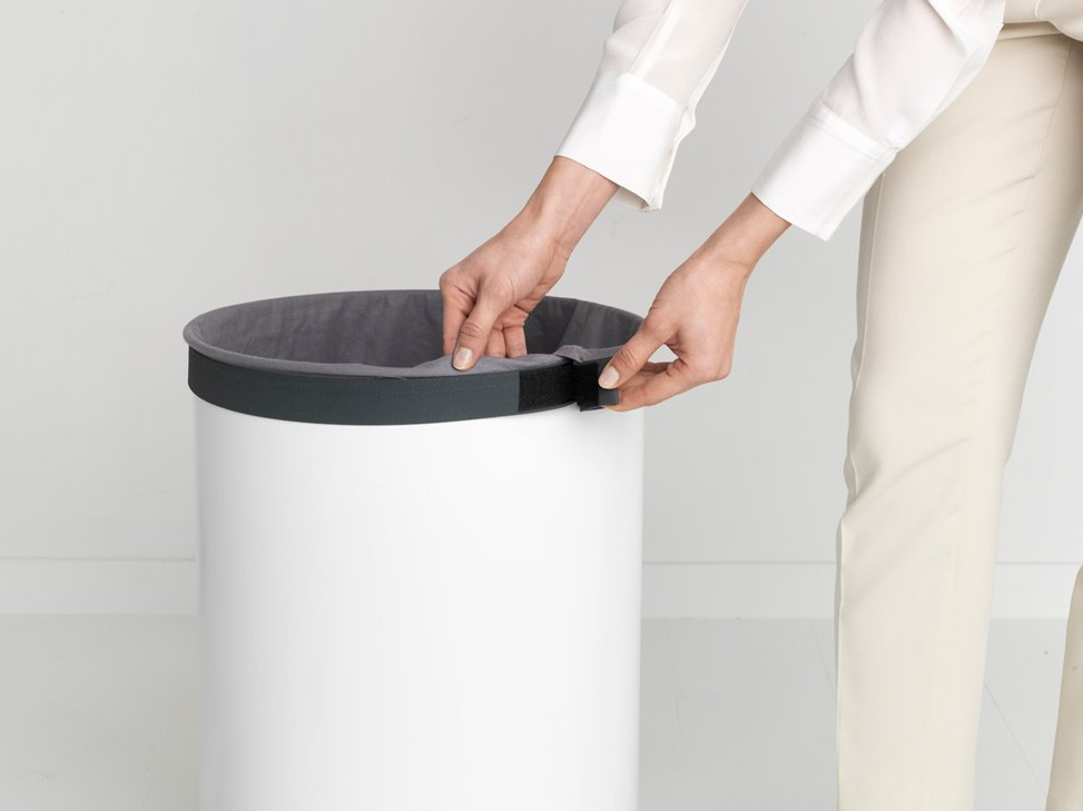 Wasmand 60 l, met kunststof deksel, wit, Brabantia