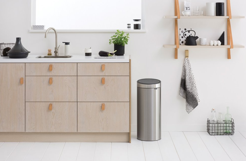 Touch prullenbak TOUCH BIN NEW 30 l, vingerafdrukbestendig, mat staal, Brabantia
