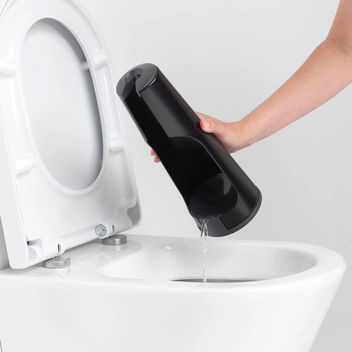 Toiletborstel met houder, wc-rolhouder en reserverolstandaard (set) RENEW, zwart, Brabantia