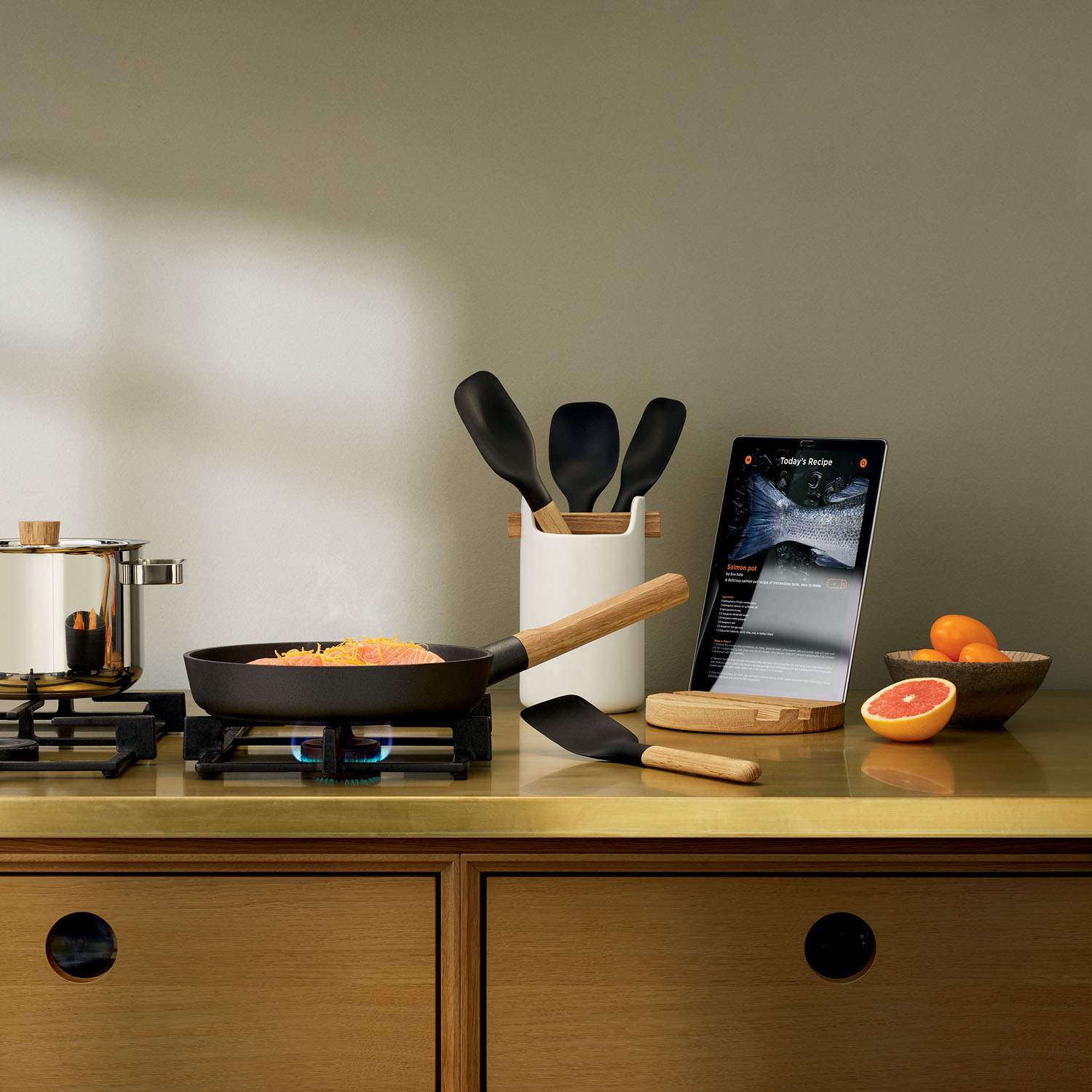 Pollepel NORDIC KITCHEN 27 cm, met houten handvat, siliconen, Eva Solo
