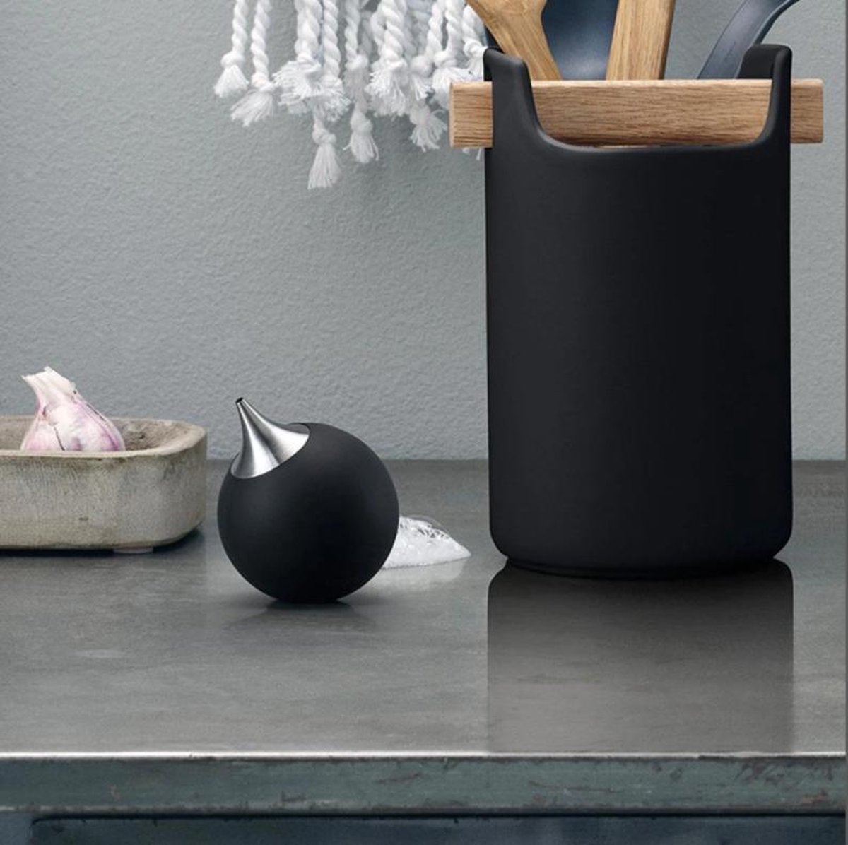Zeepdispenser 150 ml, zwart, siliconen, Eva Solo
