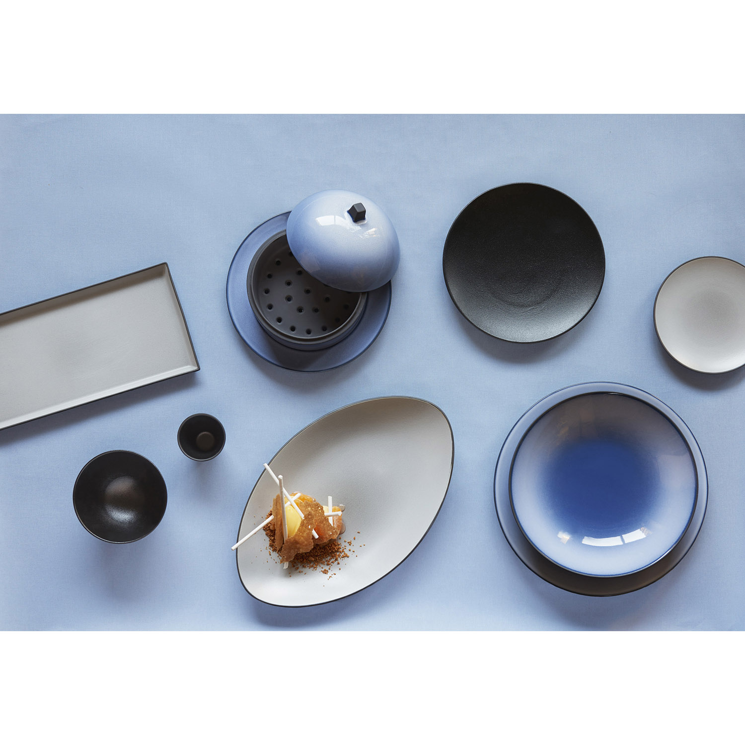 Dineerbord EQUINOX 31,5 cm, peperwit, REVOL