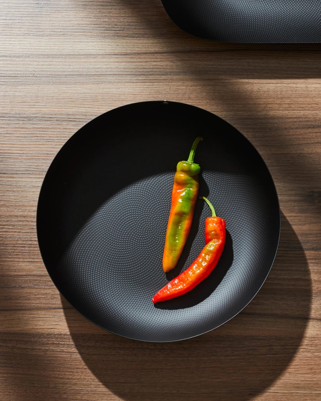Fruitschaal TEXTURE 21 cm, zwart, Alessi