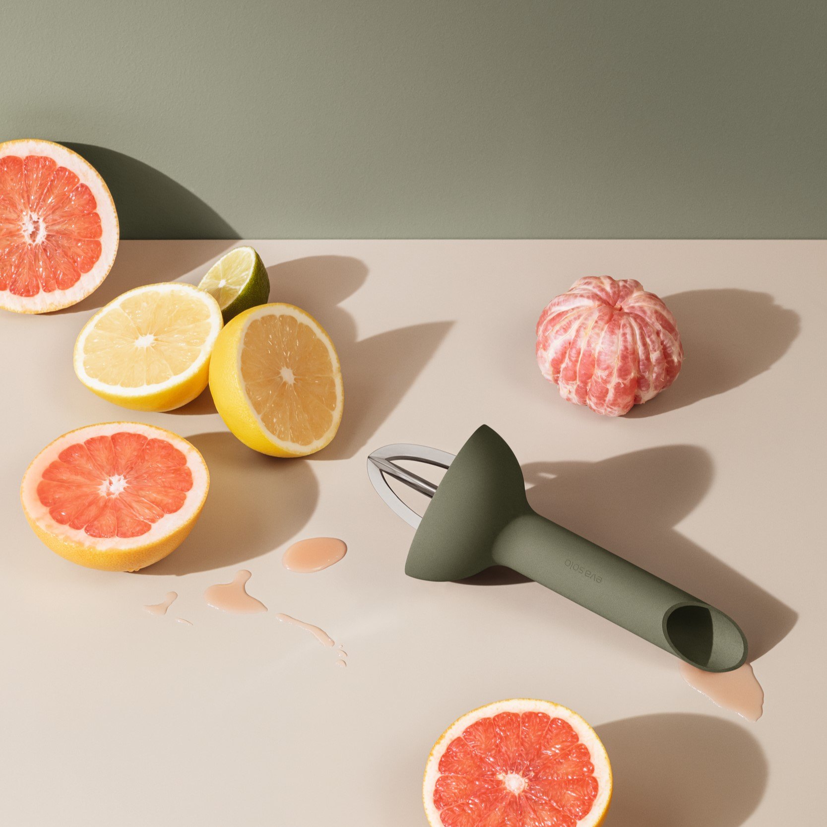 Citruspers GREEN TOOL 22 cm, groen, roestvrij staal/kunststof, Eva Solo