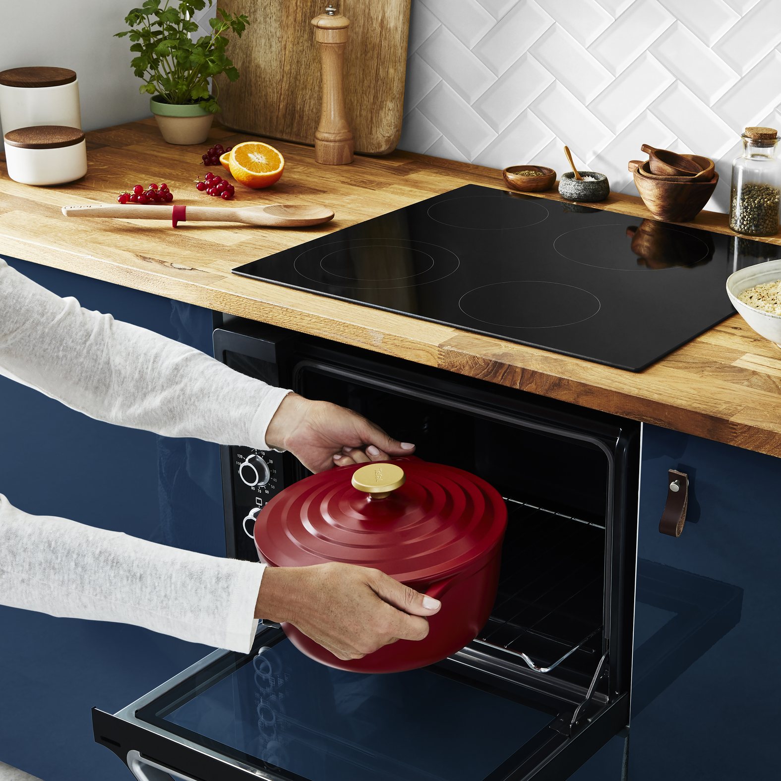 Braadpan AIR E2544655 24 cm, 4,7 l, rood, aluminium, Tefal